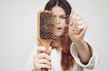 Как остановить выпадение волос? | Центр (клиника) эстетической медицины и  косметологии Tori в Москве